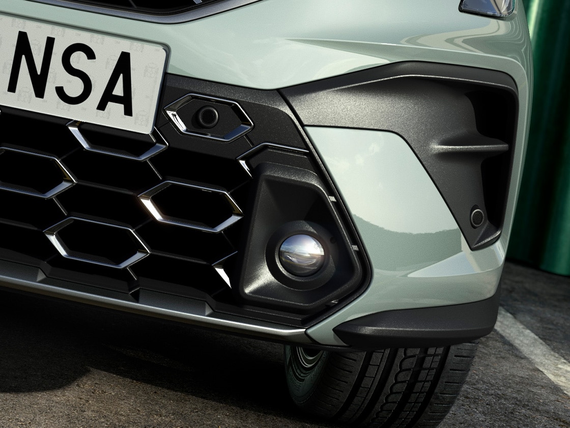 Lähikuvassa SEAT Aronan sumuvalo